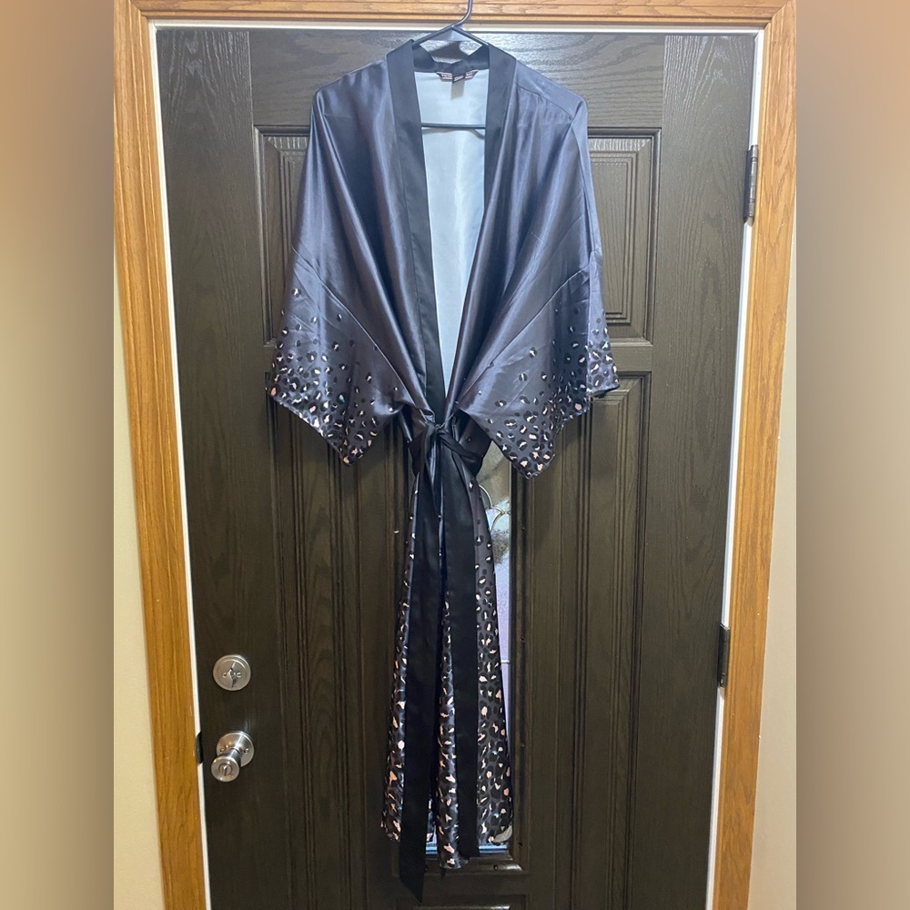Victoria’s Secret Robe/Kimono